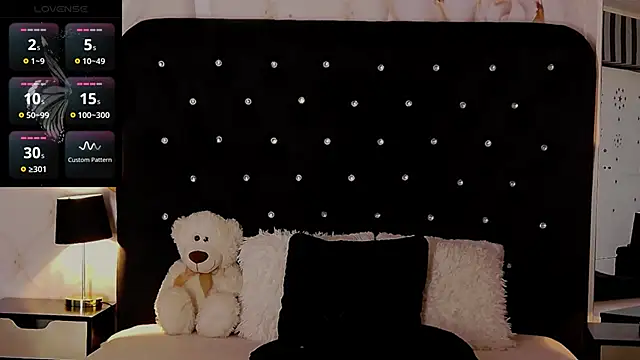 Snapshot of OliviaShaw23 chatting on 9, 2, 2025 OliviaShaw23 online show from 9, 2, 2025