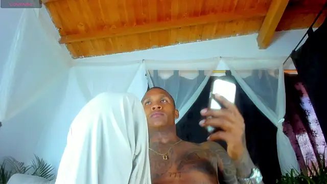 esteveen ortegas  online show from 8, 11, 2025