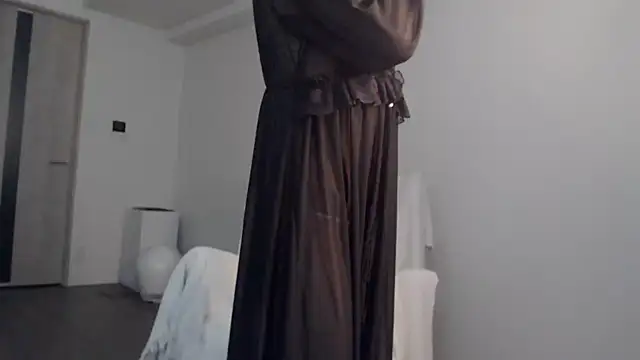 Lily 0000 online show from 19, 1, 2025