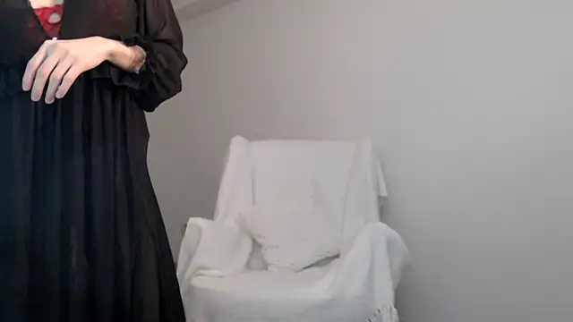 Lily 0000 online show from 26, 1, 2025