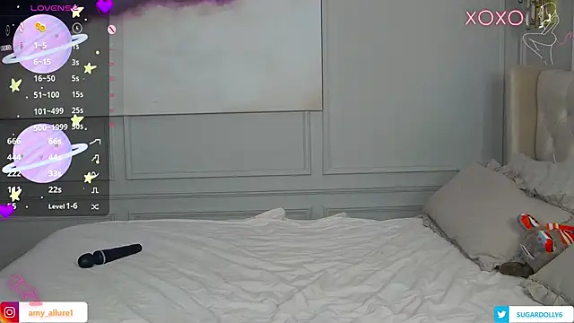 Snapshot of AmyAzureee chatting on 1, 2, 2025 AmyAzureee online show from 1, 2, 2025