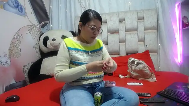 KEYRA-MILLER- online show from 1, 4, 2026