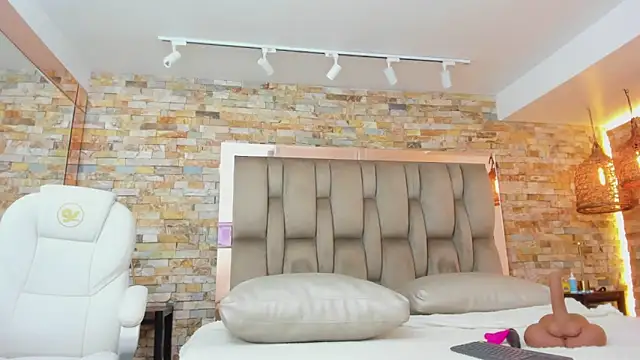 karla dunn online show from 14, 3, 2026