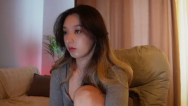 Sarasuo1 online show from 10, 4, 2026