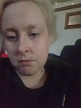 Snapshot of mollymay69 chatting on 27, 10, 2025 mollymay69 online show from 27, 10, 2025