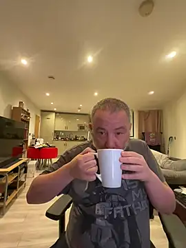 LondonTeffy online show from 15, 4, 2026