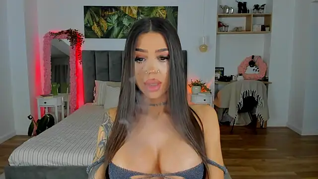 Fancy Jenn online show from 13, 11, 2025