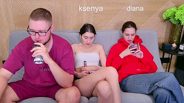 Snapshot of Ksenny chatting on 13, 5, 2026 Ksenny online show from 13, 5, 2026