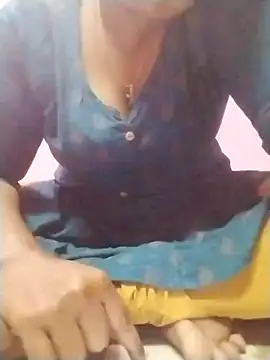 Tamilpriya46 online show from 17, 1, 2025