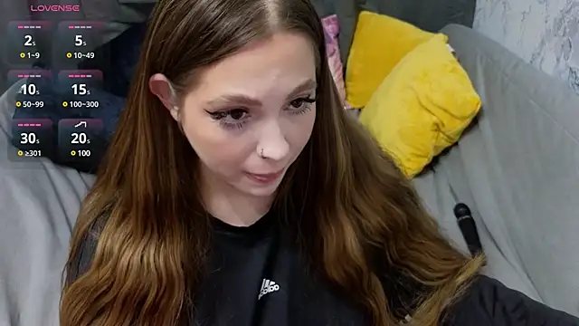 Nicole Vvinson online show from 11, 1, 2025