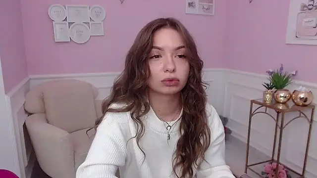 LucySkilar online show from 9, 10, 2025