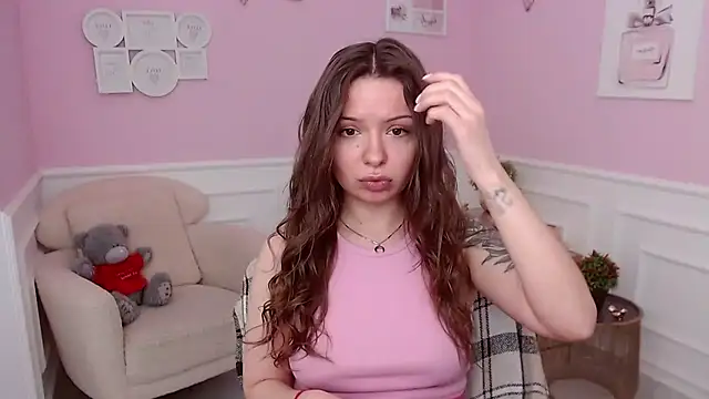 LucySkilar online show from 3, 4, 2026