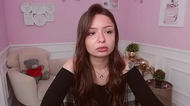 LucySkilar online show from 7, 6, 2026