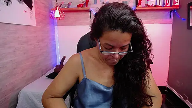 MaturePure online show from 4, 11, 2025