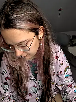 mamiedonuts online show from 6, 7, 2026