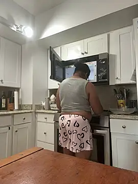 Snapshot of ebonyred chatting on 1, 8, 2026 ebonyred online show from 1, 8, 2026