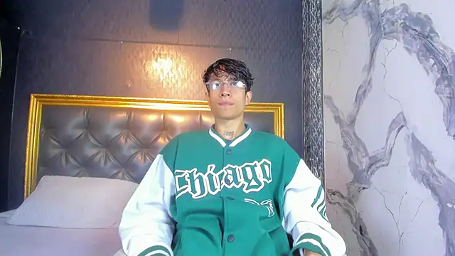 Snapshot of AgarEvans chatting on 31, 10, 2025 AgarEvans online show from 31, 10, 2025