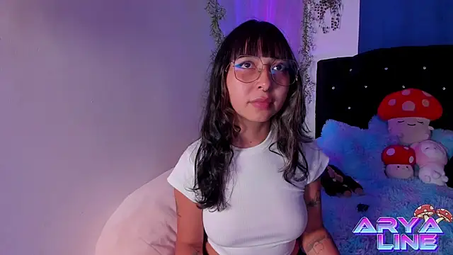 Snapshot of arysUwU chatting on 14, 1, 2025 arysUwU online show from 14, 1, 2025