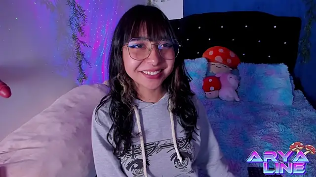 Snapshot of arysUwU chatting on 1, 2, 2025 arysUwU online show from 1, 2, 2025