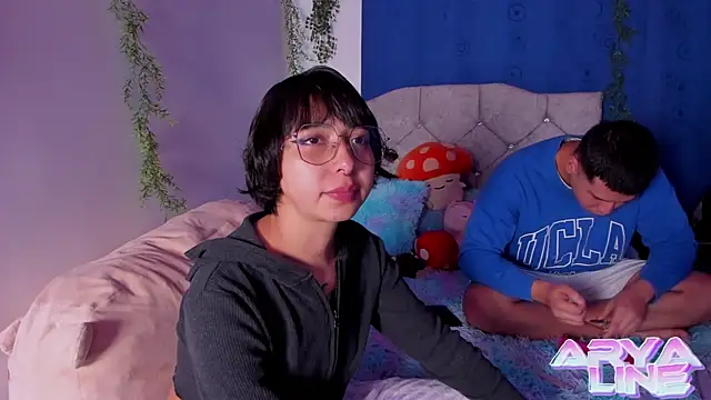 Snapshot of arysUwU chatting on 5, 3, 2025 arysUwU online show from 5, 3, 2025