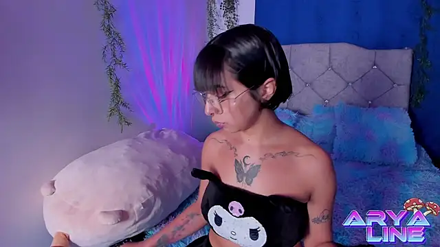 Snapshot of arysUwU chatting on 21, 3, 2025 arysUwU online show from 21, 3, 2025