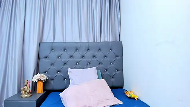 mariiana murillo01 online show from 2, 2, 2025