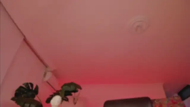 Taylor  foxxx online show from 1, 2, 2025