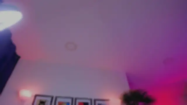 Taylor  foxxx online show from 6, 11, 2025