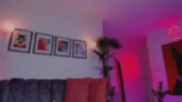 Taylor  foxxx online show from 18, 11, 2025