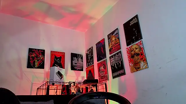 Snapshot of GaelOconner chatting on 3, 11, 2025 GaelOconner online show from 3, 11, 2025