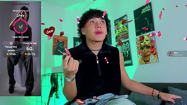 Snapshot of GaelOconner chatting on 25, 11, 2025 GaelOconner online show from 25, 11, 2025