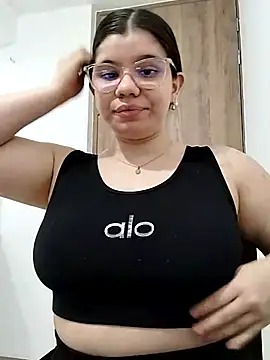 Danzel1105 online show from 12, 2, 2025