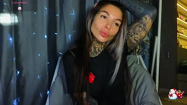 tattooedBabyy online show from 13, 1, 2026