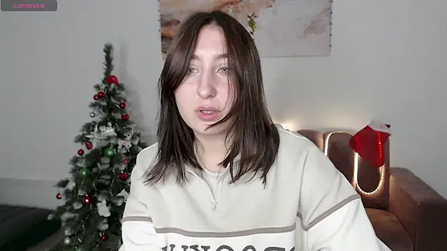 Snapshot of ElmiraPowers chatting on 6, 1, 2025 ElmiraPowers online show from 6, 1, 2025