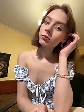 Snapshot of Crayzy_Luv chatting on 14, 1, 2025 Crayzy Luv online show from 14, 1, 2025