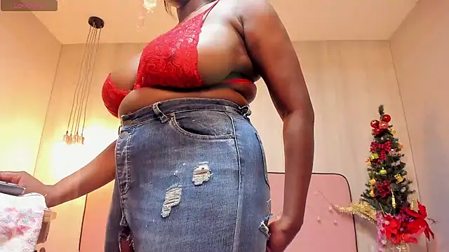 Snapshot of ShairaCoxx chatting on 23, 12, 2024 ShairaCoxx online show from 23, 12, 2024