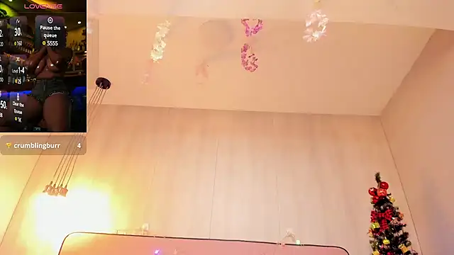 Snapshot of ShairaCoxx chatting on 23, 12, 2024 ShairaCoxx online show from 23, 12, 2024