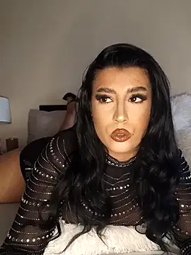 Snapshot of GiseleReine chatting on 10, 3, 2025 GiseleReine online show from 10, 3, 2025