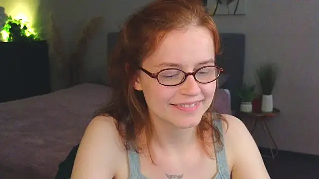 Snapshot of reb_luvng chatting on 10, 9, 2025 reb luvng online show from 10, 9, 2025