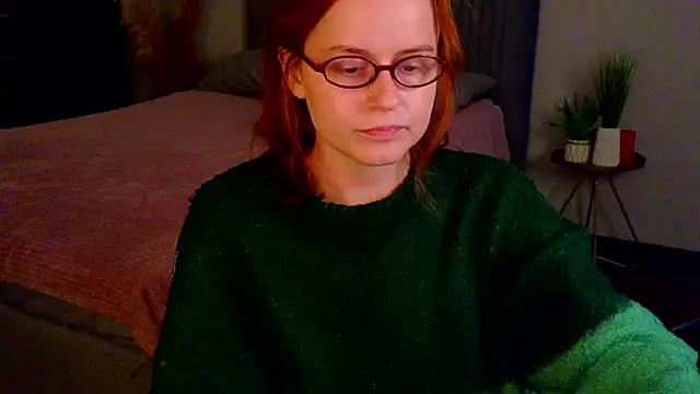 Snapshot of reb_luvng chatting on 24, 9, 2025 reb luvng online show from 24, 9, 2025