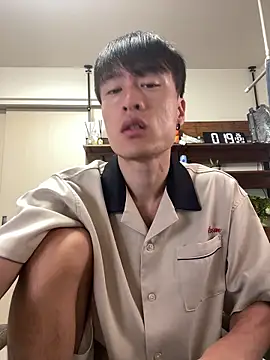 Snapshot of IroManager chatting on 12, 10, 2025 IroManager online show from 12, 10, 2025