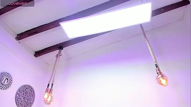 Oriana Guzman online show from 31, 12, 2024