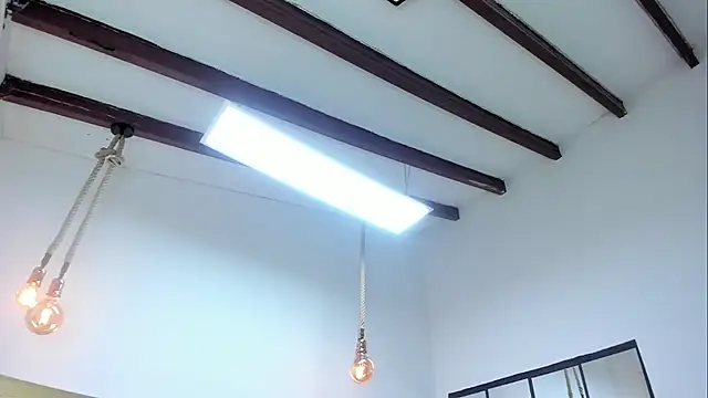 Oriana Guzman online show from 11, 1, 2025