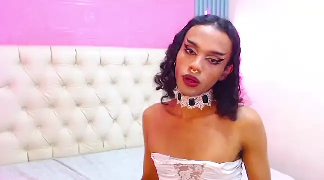 Foxy Ella  online show from 31, 1, 2025