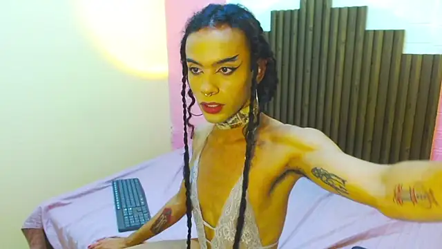 Foxy Ella  online show from 18, 3, 2025