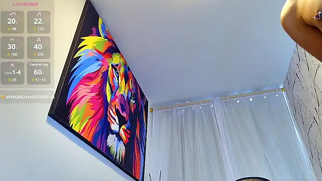 Snapshot of Cam_roos2 chatting on 8, 11, 2025 Cam roos2 online show from 8, 11, 2025