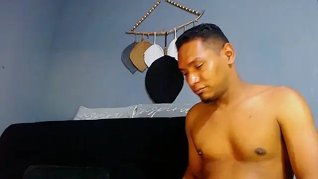 Grandeygruesa1 online show from 22, 2, 2025