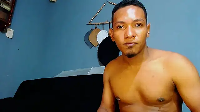 Grandeygruesa1 online show from 25, 2, 2025