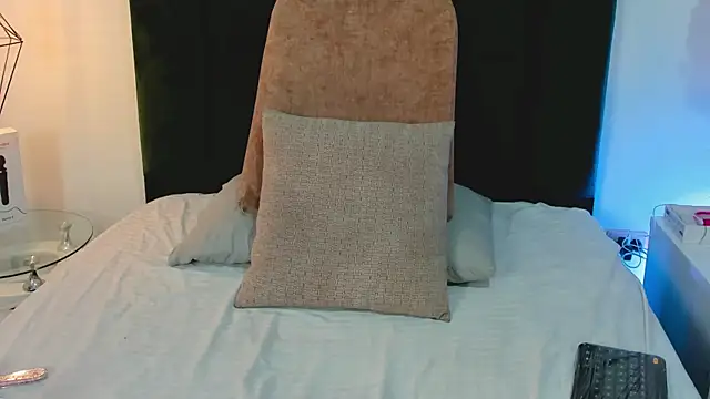 Snapshot of MirandaRoxx chatting on 31, 1, 2025 MirandaRoxx online show from 31, 1, 2025