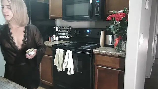 NatalieKneals online show from 16, 2, 2025